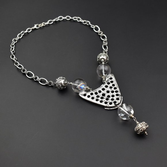 Bold statement bib necklace, large accent avant garde necklace - Picture 2 of 11